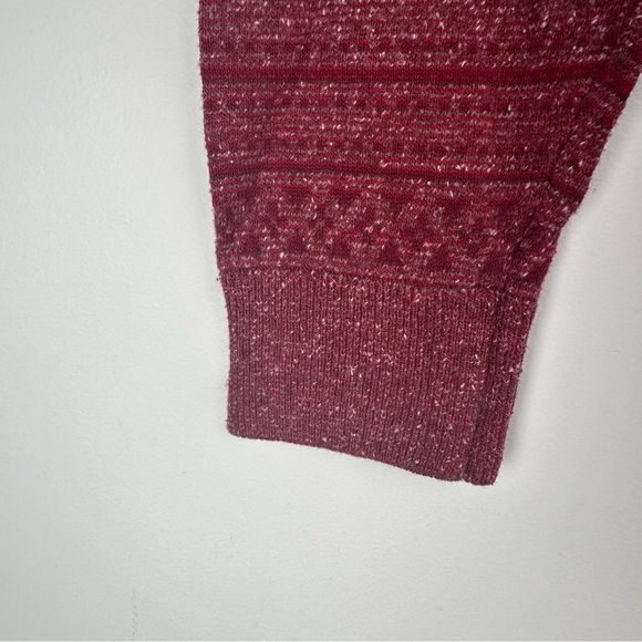 On The Byas Men’s Cardigan Size Medium Red Geometric Striped Grandpa Office - Picture 5 of 7